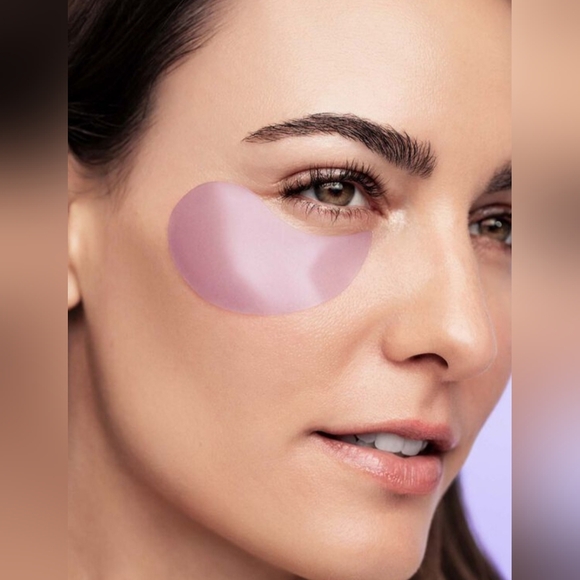 Meaningful Beauty Revive & Brighten Eye Masque - Picture 5 of 6